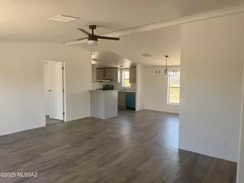 11621 S Mary Jane Warner Dr, Vail, AZ 85641