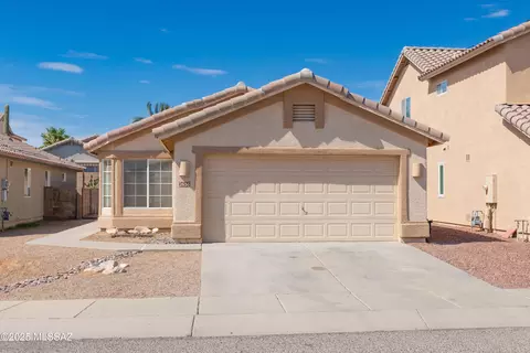 2656 W Desert Bluffs Ct, Tucson, AZ 85742