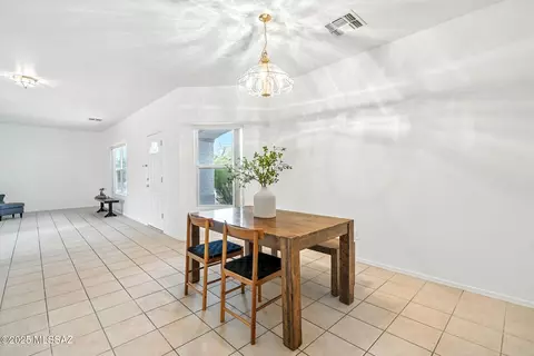Dining - 8464 E Via Cortina De Madera, Tucson, AZ 85747 photo 2 of 3