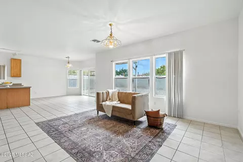 Living - 8464 E Via Cortina De Madera, Tucson, AZ 85747 photo 3 of 6