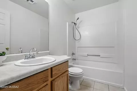 Bath - 8464 E Via Cortina De Madera, Tucson, AZ 85747 photo 3 of 5