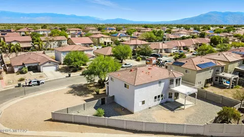 View/Area - 8464 E Via Cortina De Madera, Tucson, AZ 85747 photo 5 of 7