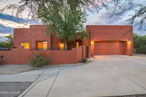 10583 E George Brookbank Pl, Tucson, AZ 85747