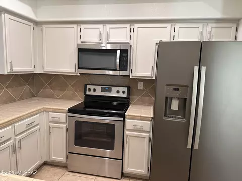 6655 N Canyon Crest Dr #15101, Tucson, AZ 85750