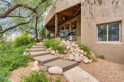 Exterior - 5335 E Cloud Nine Dr, Tucson, AZ 85739 photo 6 of 16