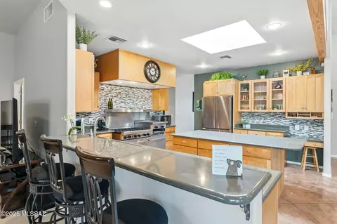 Kitchen - 5335 E Cloud Nine Dr, Tucson, AZ 85739 photo 3 of 4