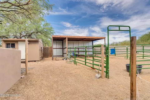 Exterior - 5335 E Cloud Nine Dr, Tucson, AZ 85739 photo 12 of 16