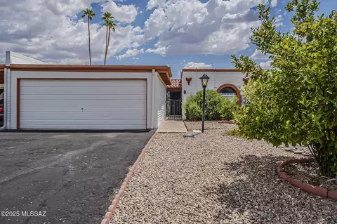 7860 E Hampton St, Tucson, AZ 85715