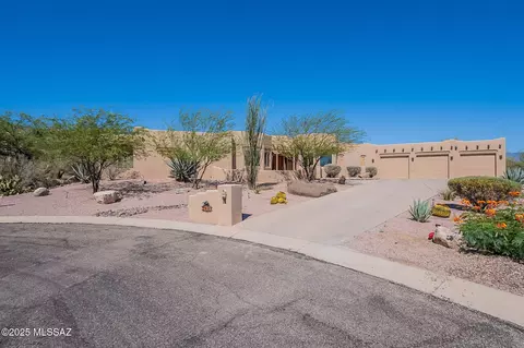 9840 E Vermillion Pl, Tucson, AZ 85749