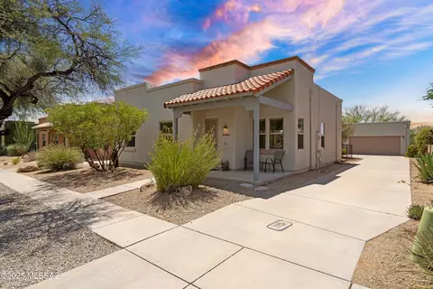 5404 S Thunder Sky Way, Tucson, AZ 85747
