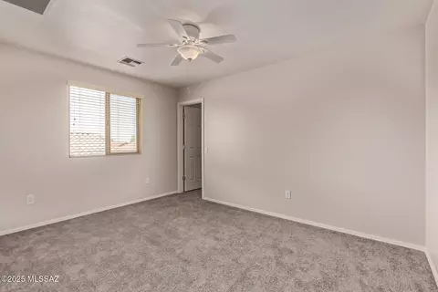 Bedroom - 20950 E Frontier Rd, Red Rock, AZ 85145 photo 5 of 7