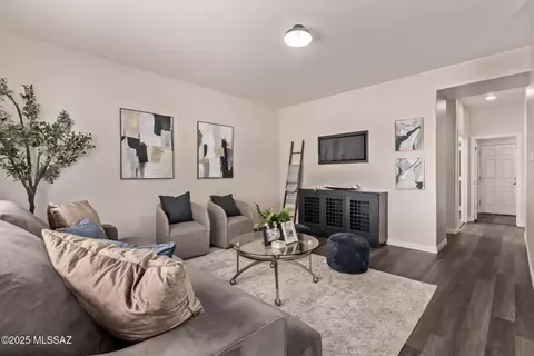 Living - 20950 E Frontier Rd, Red Rock, AZ 85145 photo 4 of 4