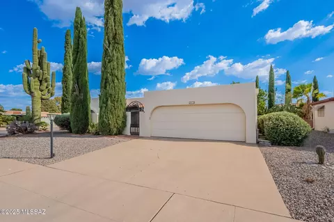372 E Placita Idilio, Green Valley, AZ 85614