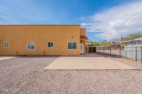 1186 Yesal Ct, Rio Rico, AZ 85648