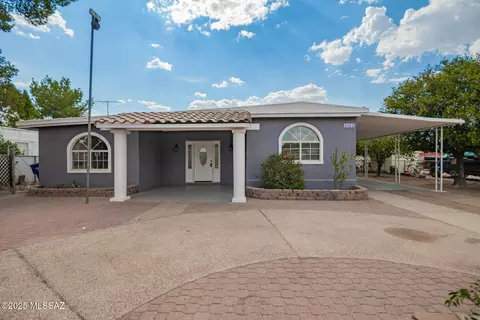 3133 N Iroquois Ave, Tucson, AZ 85705