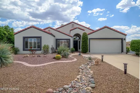 611 W Links Ln, Green Valley, AZ 85614