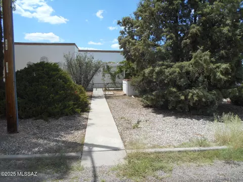 237 N Tracy Rd, Pearce, AZ 85625 photo 2