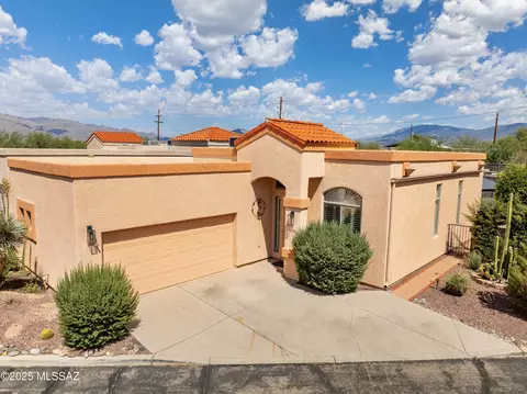 8236 E Arbor Point Pl, Tucson, AZ 85715