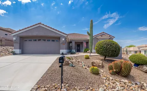 5371 W Leatherflower Ln, Marana, AZ 85658