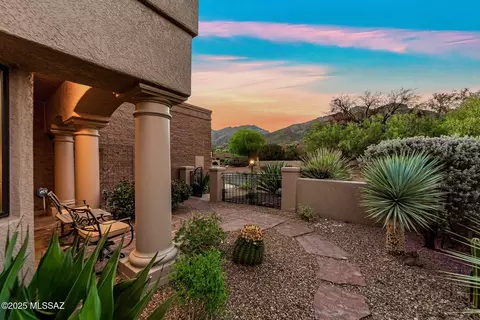 7348 E Calle Alba Serena, Tucson, AZ 85750