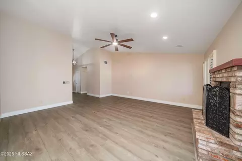 9631 E Banbridge St, Tucson, AZ 85747 photo 12