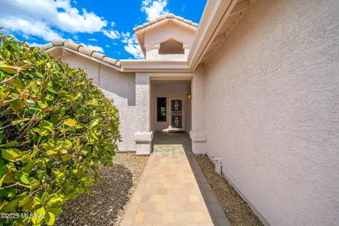 9631 E Banbridge St, Tucson, AZ 85747 photo 3