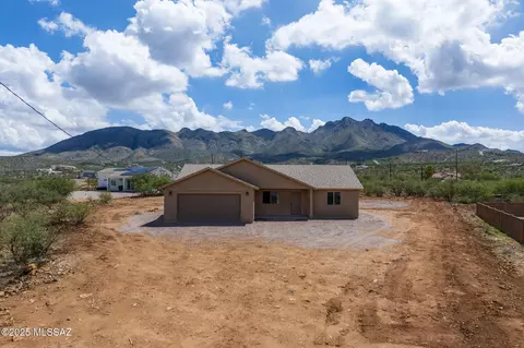 179 Dee Ct, Rio Rico, AZ 85648