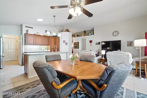 Dining - 8557 S Dubloon Way, Tucson, AZ 85756 photo 2 of 3