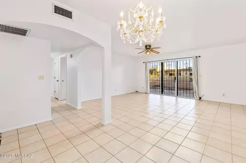 7848 E 4th St, Tucson, AZ 85710 photo 13