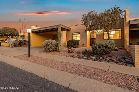7848 E 4th St, Tucson, AZ 85710