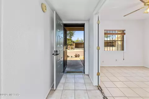7848 E 4th St, Tucson, AZ 85710 photo 8