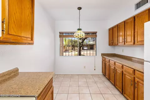 7848 E 4th St, Tucson, AZ 85710 photo 11