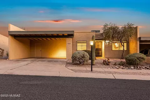 7848 E 4th St, Tucson, AZ 85710 photo 3