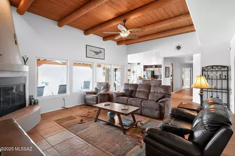 Living - 14272 E Whispering Ocotillo Pl, Vail, AZ 85641 photo 3 of 4