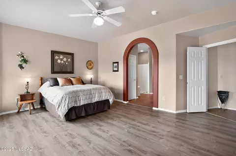 Bedroom - 14272 E Whispering Ocotillo Pl, Vail, AZ 85641 photo 2 of 4