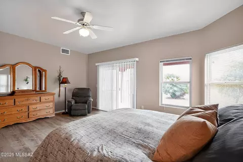 Bedroom - 14272 E Whispering Ocotillo Pl, Vail, AZ 85641 photo 1 of 4