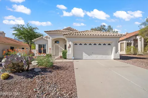 7637 E Via Los Arbustos, Tucson, AZ 85750