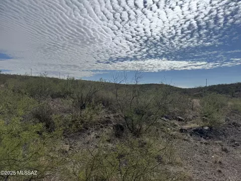 41 E Acres E Ridge Pl, Tombstone, AZ 85638