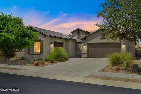 13837 E Poelstra St, Vail, AZ 85641