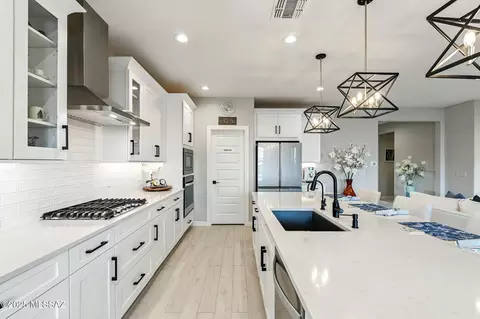 11266 N Gemini Dr, Oro Valley, AZ 85742