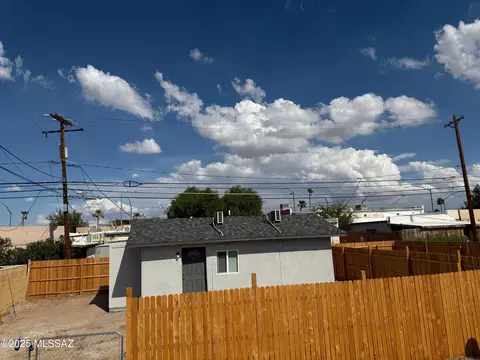 4757 S 7th Avenue Apt 1 23 Ave #1, 2&3, Tucson, AZ 85714