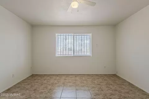 8355 E Ruby Dr, Tucson, AZ 85730 photo 18