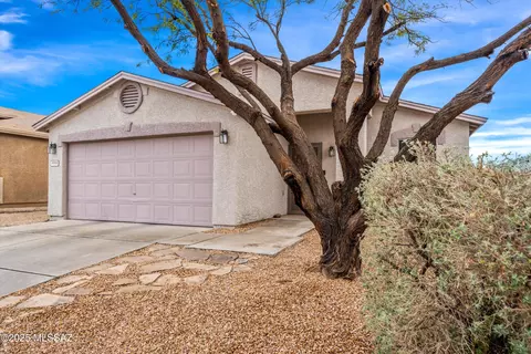 9990 E Deer Trl, Tucson, AZ 85748