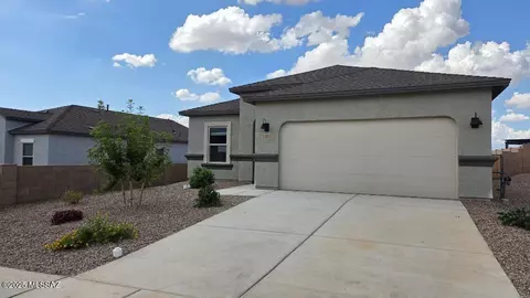 1034 S Chatfield Ave, Vail, AZ 85641