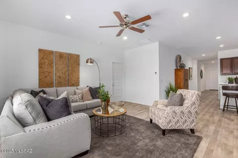 Living - 1044 S Chatfield Ave, Vail, AZ 85641 photo 2 of 2