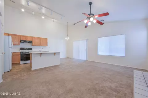 8966 E Autumn Sage St, Tucson, AZ 85747 photo 14