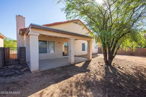 8966 E Autumn Sage St, Tucson, AZ 85747 photo 5
