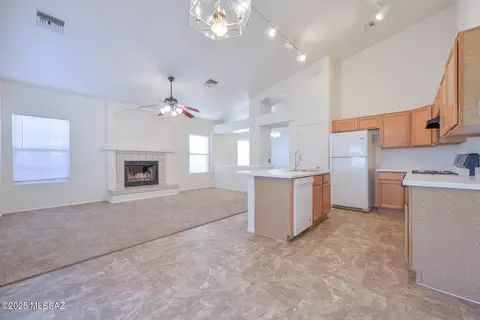 8966 E Autumn Sage St, Tucson, AZ 85747 photo 19