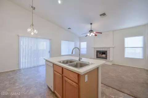 8966 E Autumn Sage St, Tucson, AZ 85747 photo 22