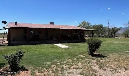 Exterior - 7607 W County Line Rd, Willcox, AZ 85643 photo 2 of 6
